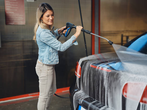 Best Commercial Building Pressure Washing  in Jeanerette, LA